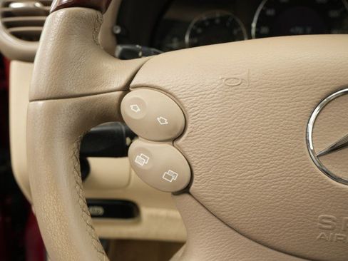 Used 2004 Mercedes-Benz CLK 320 Cabriolet image 52