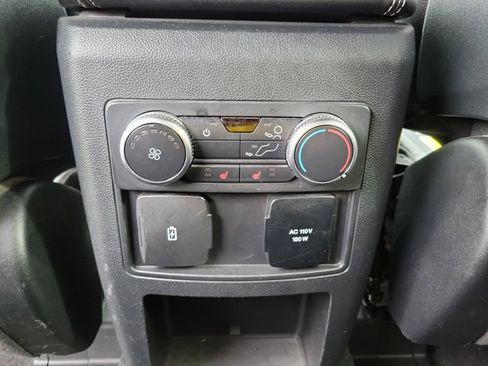 Used 2020 Ford Explorer Limited w/ Hybrid Equipment Group 310A image 17