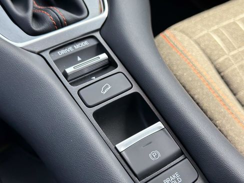 Used 2025 Honda HR-V Sport image 25