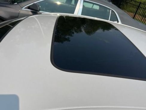 Used 2021 Honda Accord EX-L image 5