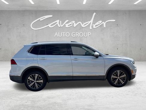 Used 2018 Volkswagen Tiguan SEL FWD image 21