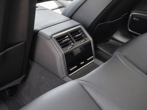 Used 2023 Porsche Panamera Platinum Edition RWD image 37