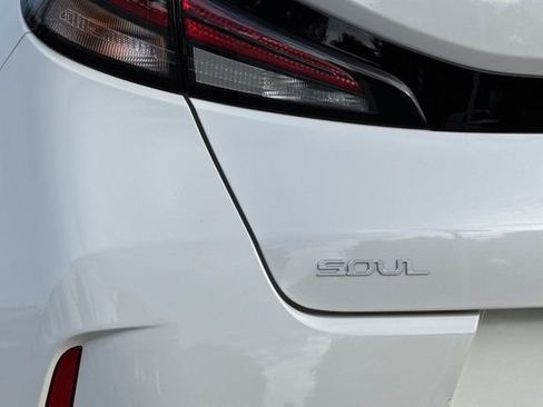 Used 2024 Kia Soul LX w/ Option Group 015 image 25