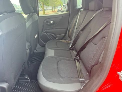 Certified 2023 Jeep Renegade Altitude w/ Convenience Group I AWD/4WD image 19
