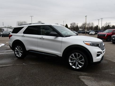 Used 2023 Ford Explorer Platinum w/ Technology Package image 8