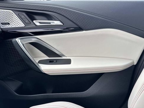 Used 2025 BMW X2 xDrive28i image 22