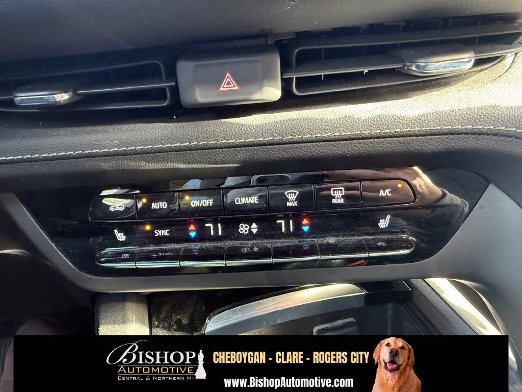 Used 2023 Buick Envision Preferred AWD/4WD image 22
