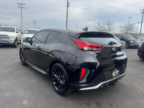 Used 2019 Hyundai Veloster Turbo R-Spec image 3