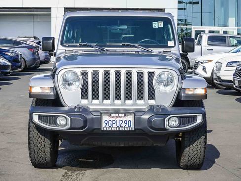Used 2020 Jeep Wrangler Unlimited Sahara image 2