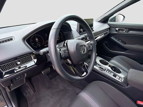 Used 2025 Honda Civic Sport image 11