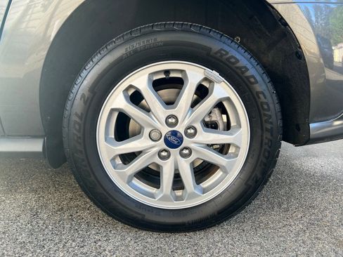 Used 2019 Ford Transit Connect XLT FWD image 19