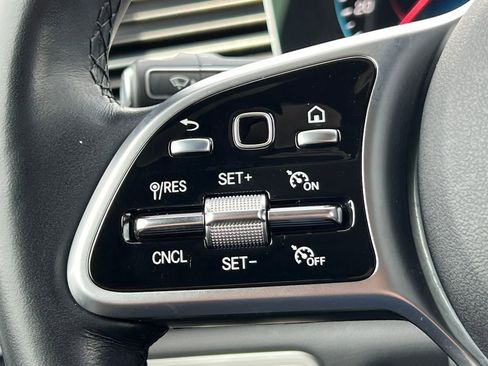 Used 2022 Mercedes-Benz GLE 350 4MATIC w/ AMG Line Exterior image 24