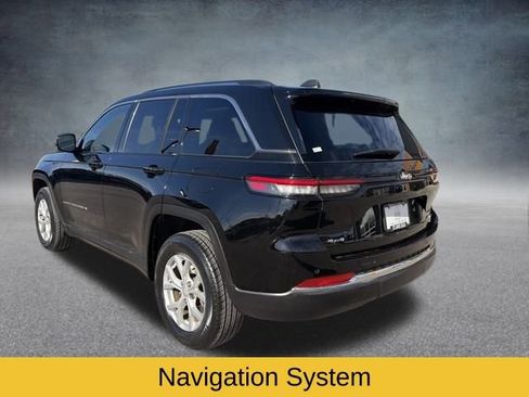 Certified 2024 Jeep Grand Cherokee Limited image 9