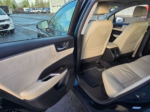 Used 2018 Honda Clarity Touring image 19