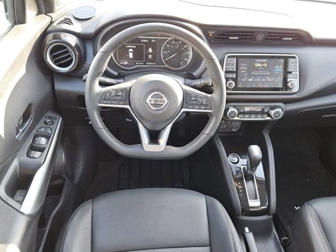 Used 2020 Nissan Kicks SR w/ SR Premium Package image 5