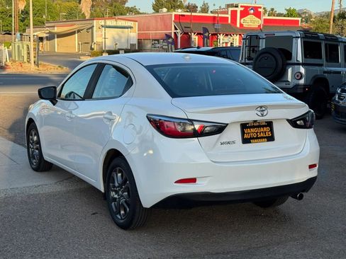 Used 2019 Toyota Yaris LE FWD image 36