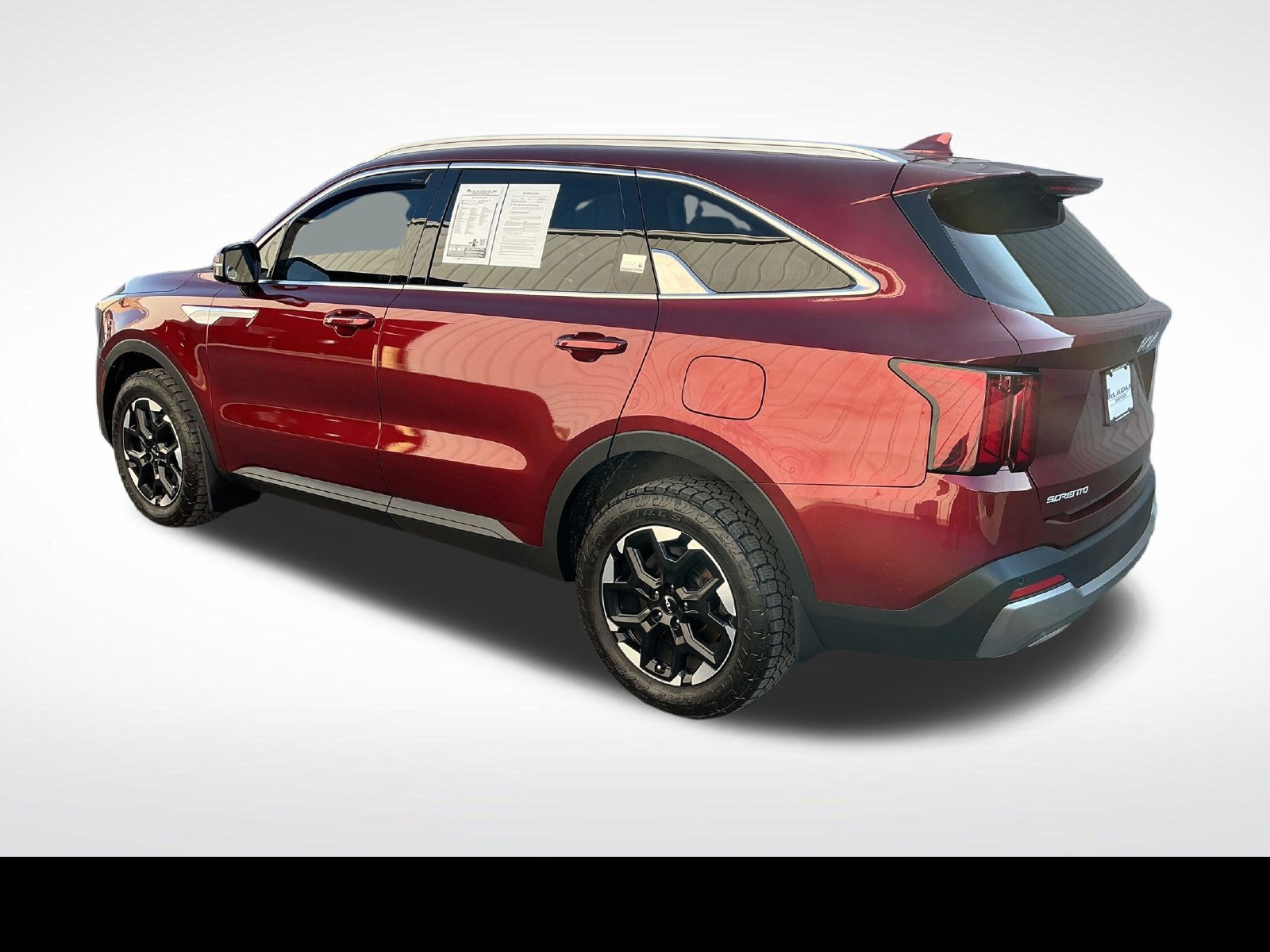 Used 2025 Kia Sorento S AWD/4WD image 3