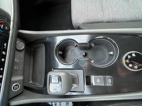 Used 2023 Nissan Rogue SV AWD/4WD image 11