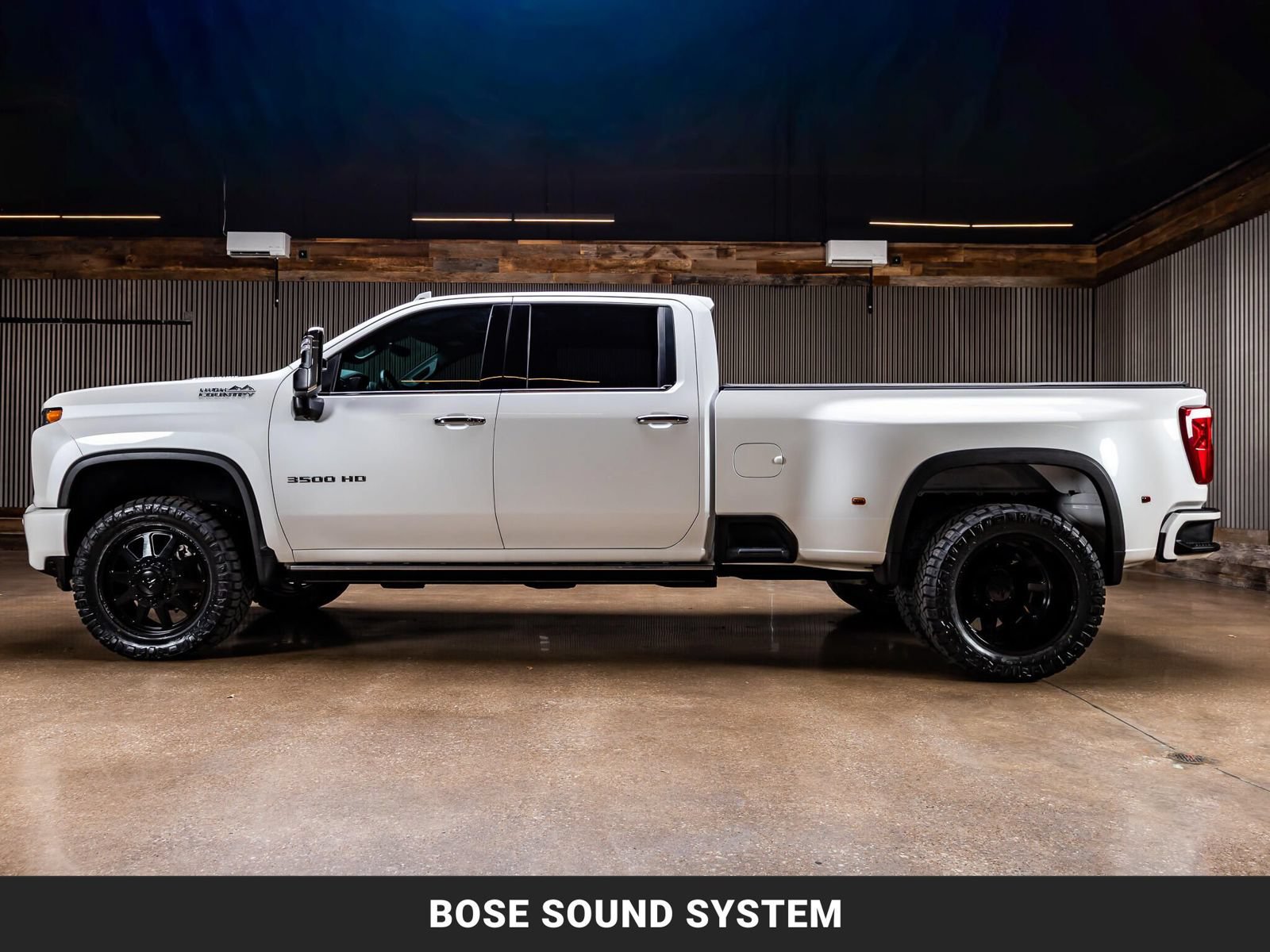 Used 2023 Chevrolet Silverado 3500 High Country AWD/4WD image 6
