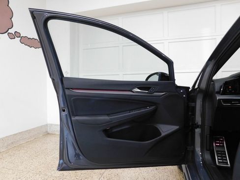 Used 2026 Volkswagen Golf AWD/4WD image 23