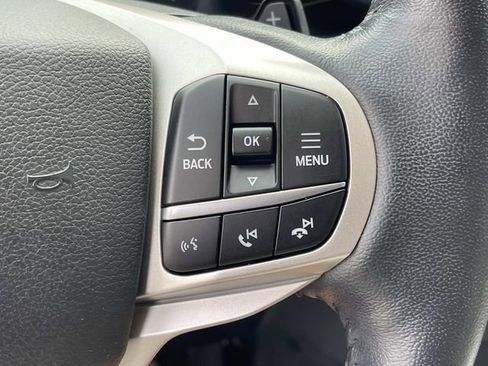 Used 2021 Ford Explorer XLT w/ Equipment Group 202A AWD/4WD image 39