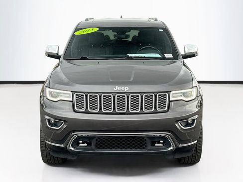 Used 2018 Jeep Grand Cherokee Overland AWD/4WD image 2