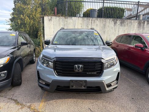 Used 2024 Honda Passport Black Edition image 5