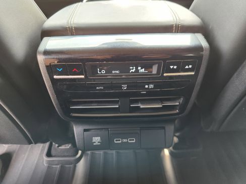 Used 2023 Acura MDX SH-AWD w/ Technology Package image 24
