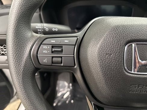 Certified 2025 Honda Accord SE image 27