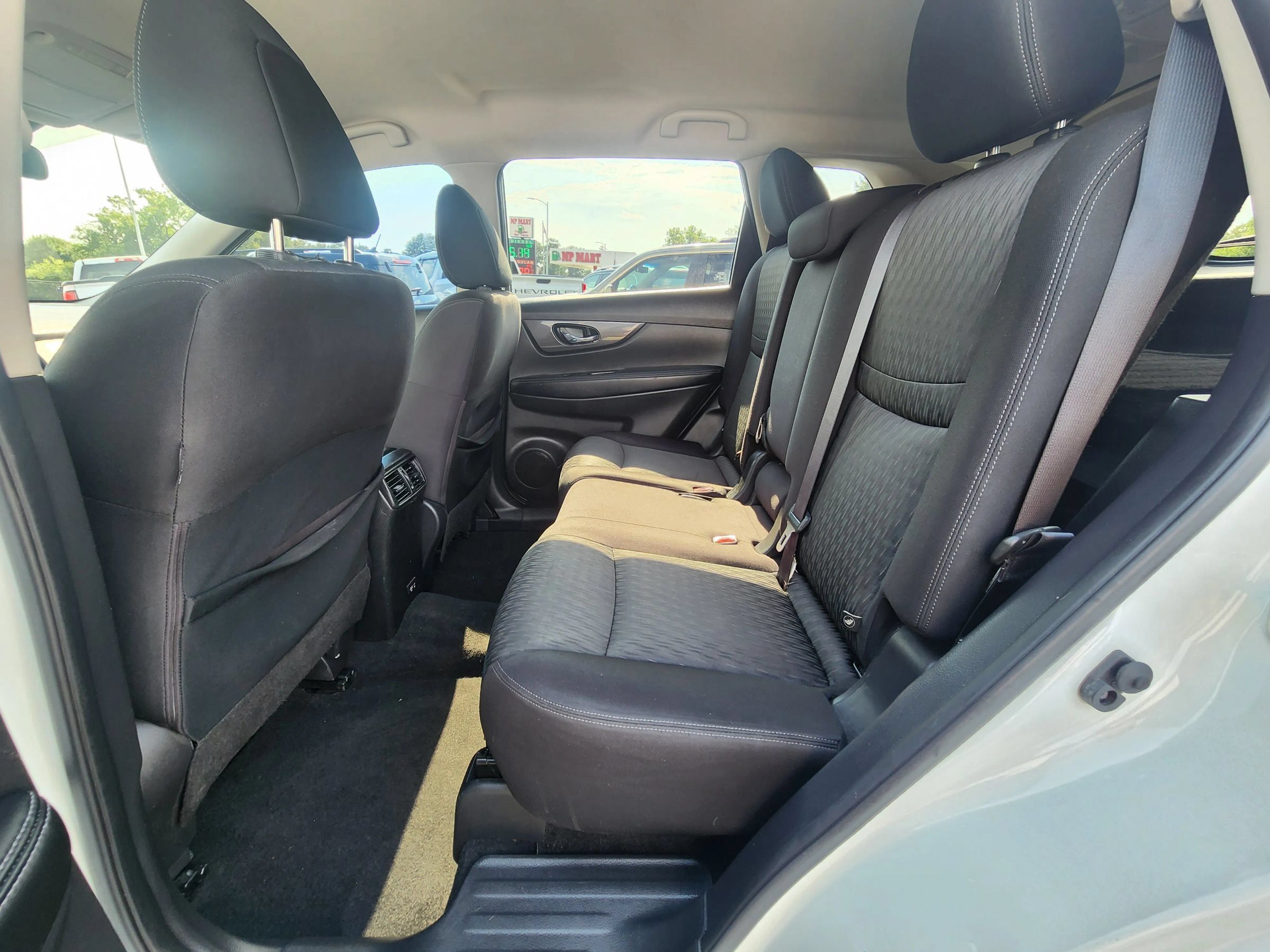 Used 2020 Nissan Rogue SV AWD/4WD image 20