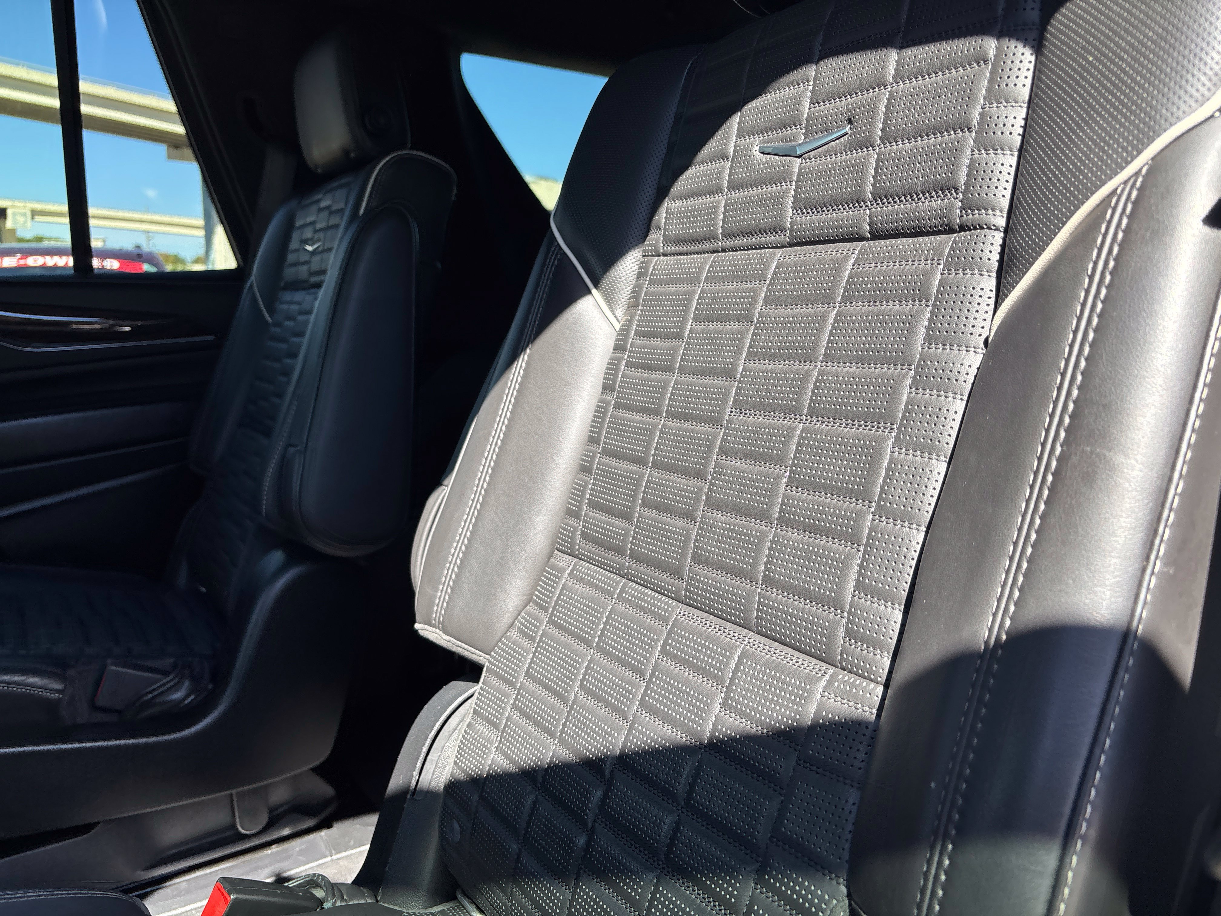 Used 2021 Cadillac Escalade Sport Platinum RWD image 48