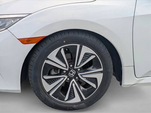 Used 2018 Honda Civic EX-T image 14