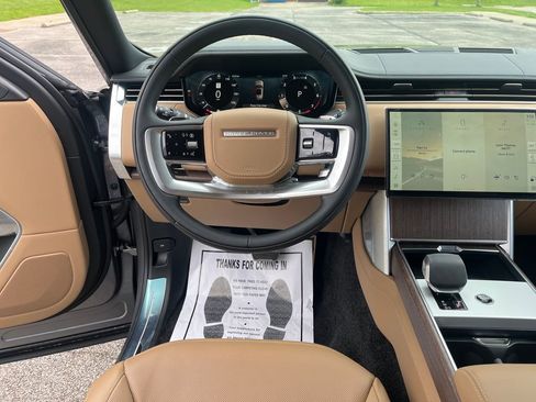 Used 2026 Land Rover Range Rover SE AWD/4WD image 13