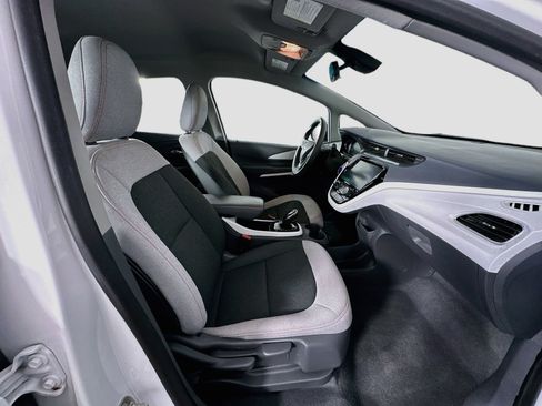 Used 2018 Chevrolet Bolt LT FWD image 28