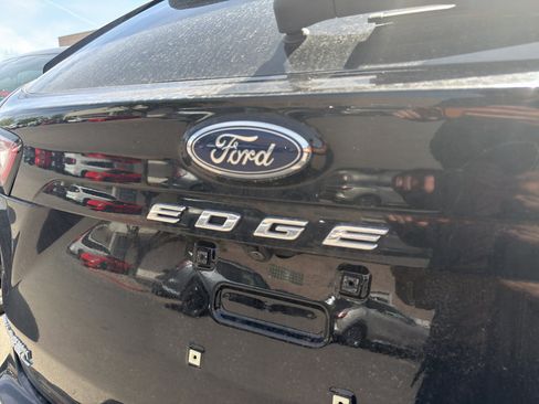 Used 2022 Ford Edge SEL AWD/4WD image 9