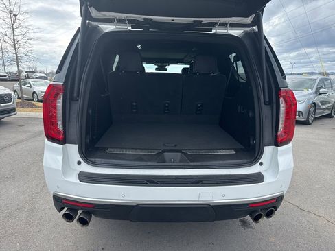 Used 2024 GMC Yukon XL Denali image 33