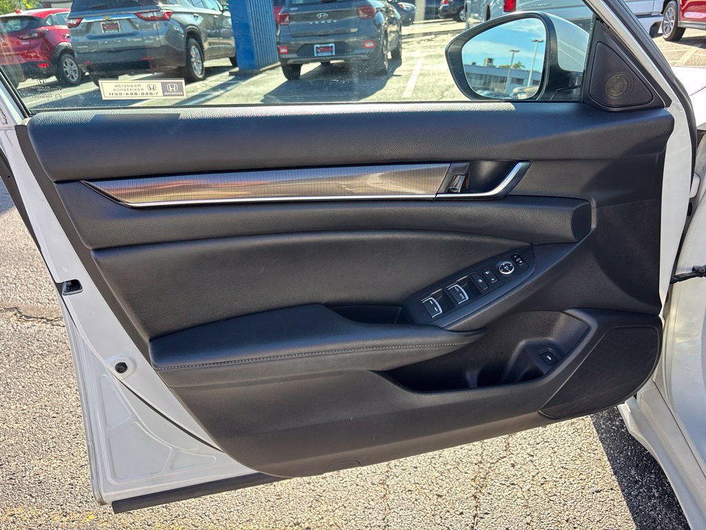Used 2020 Honda Accord Sport image 14