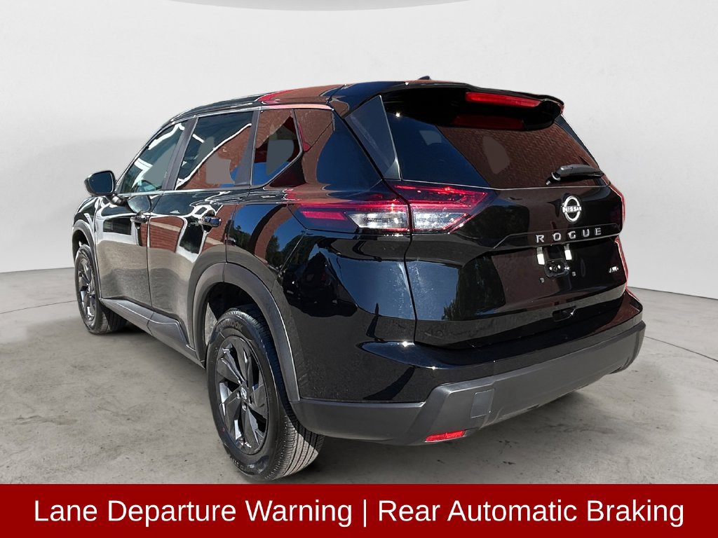 Used 2026 Nissan Rogue SV AWD/4WD image 3