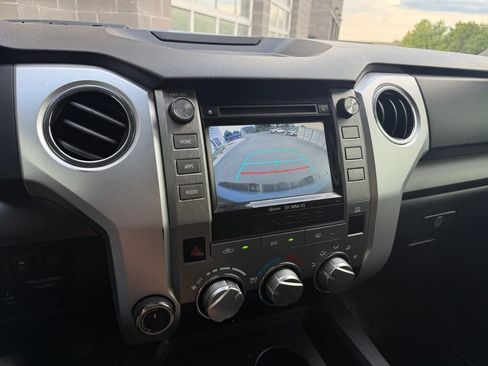 Used 2019 Toyota Tundra SR5 AWD/4WD image 27