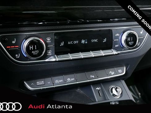 Used 2018 Audi Q5 2.0T w/ Premium Plus Package image 16