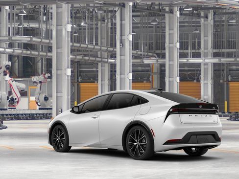 New 2026 Toyota Prius XLE FWD image 8