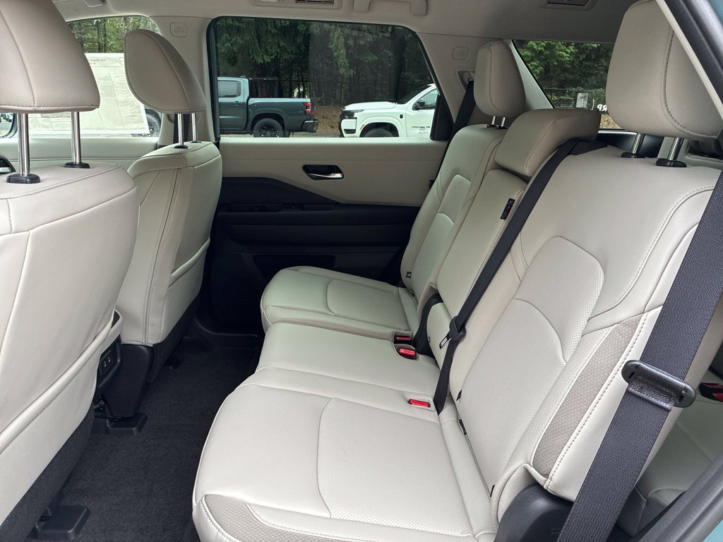 New 2026 Nissan Pathfinder SL AWD/4WD image 26