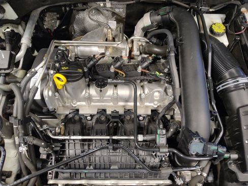 Used 2020 Volkswagen Golf 4-Door image 30