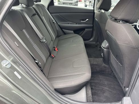 Used 2025 Hyundai Elantra SEL image 26