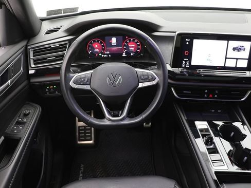 Used 2024 Volkswagen Atlas Cross Sport SEL R-Line image 14
