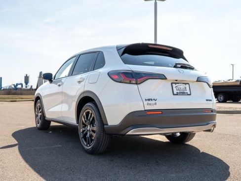 New 2026 Honda HR-V Sport image 5