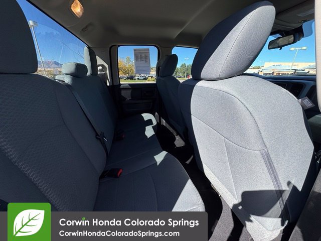 Used 2016 RAM 1500 Express RWD image 30