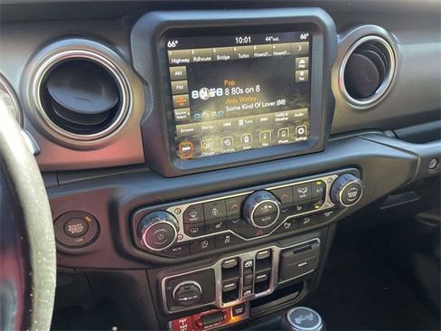 Used 2020 Jeep Wrangler Unlimited Rubicon w/ Dual Top Group image 12