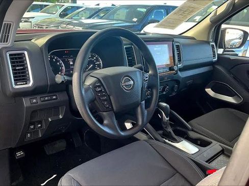 Certified 2022 Nissan Frontier SV image 16