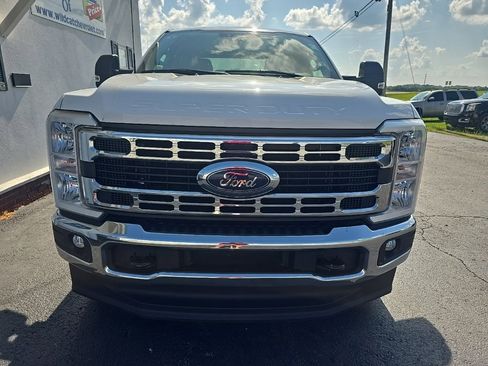 Used 2024 Ford F250 XLT image 10